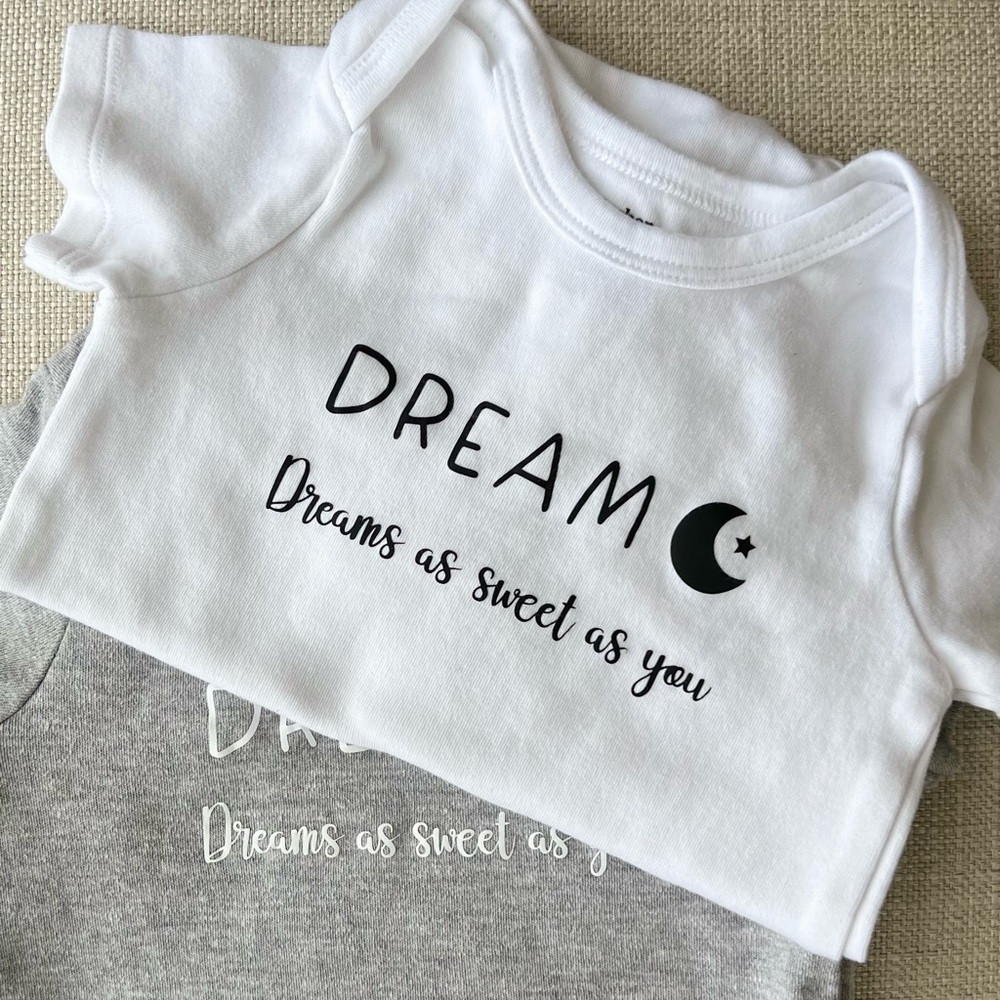 Baby onesie, white or gray, dream dreams as sweet as them